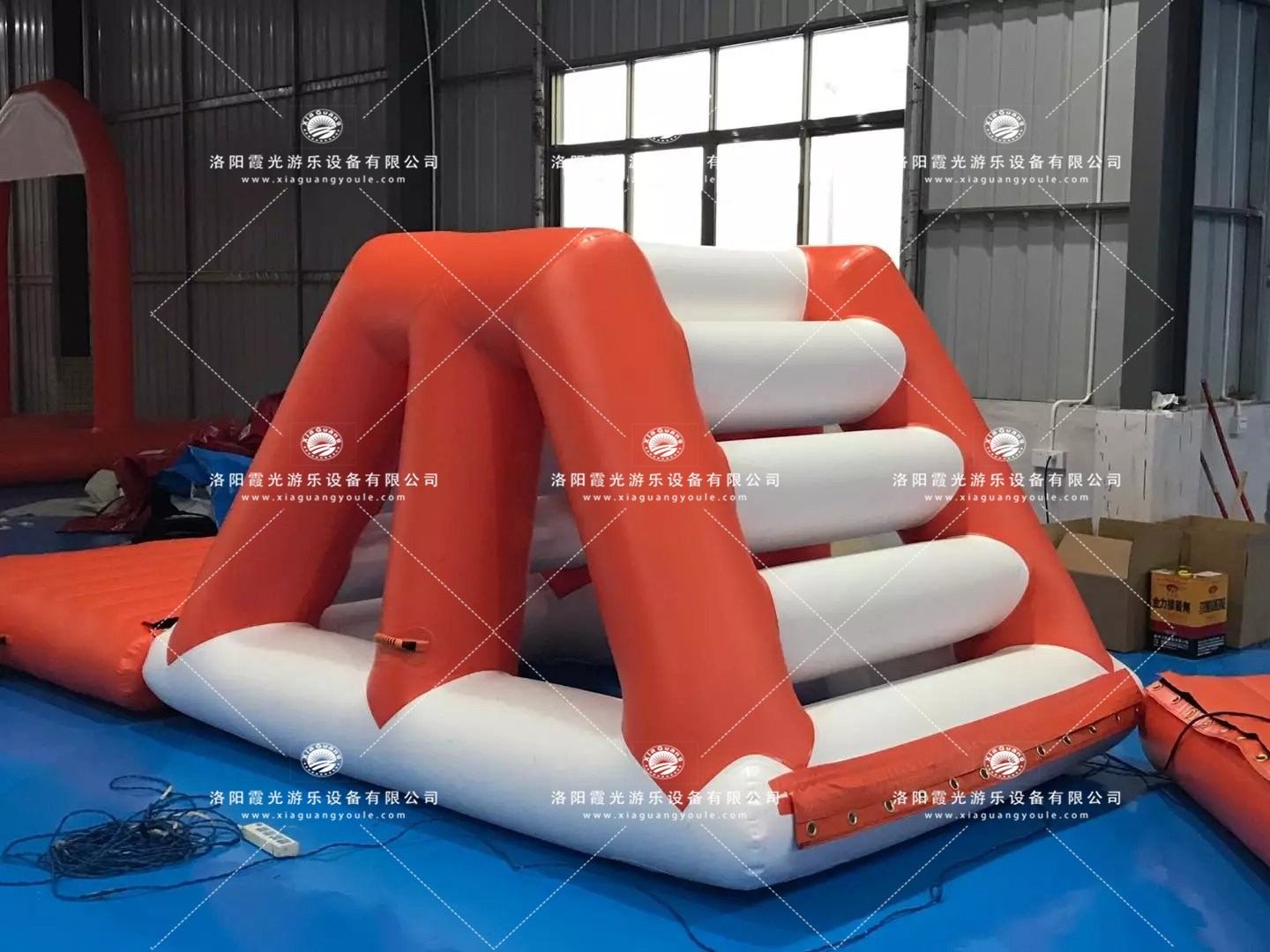 富文镇水上闯关设施